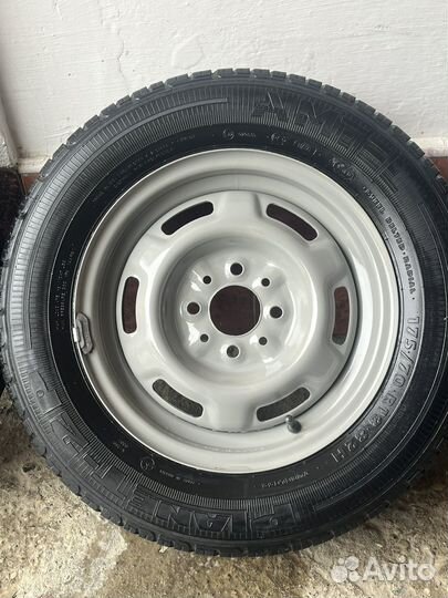 Amtel Planet 2P 175/70 R13 200H