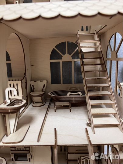 Домик кукольный деревянный