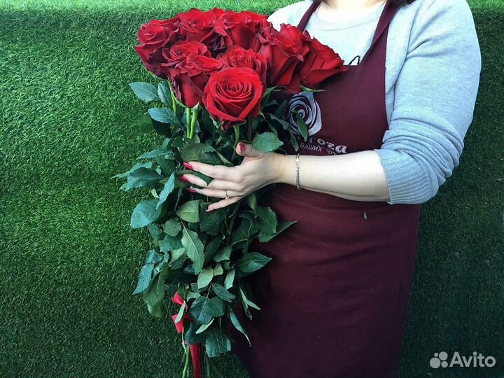 15 роз 90 см (Эквадор). Доставка