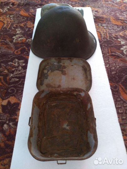 Личные вещи румынских солдат(каска, фляжка, посуда