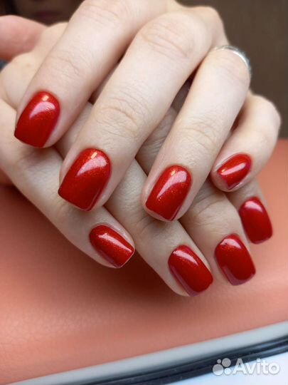 Маникюр и педикюр