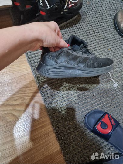 Кроссовки adidas