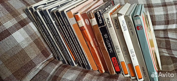 Магнитная лента катушки с записью