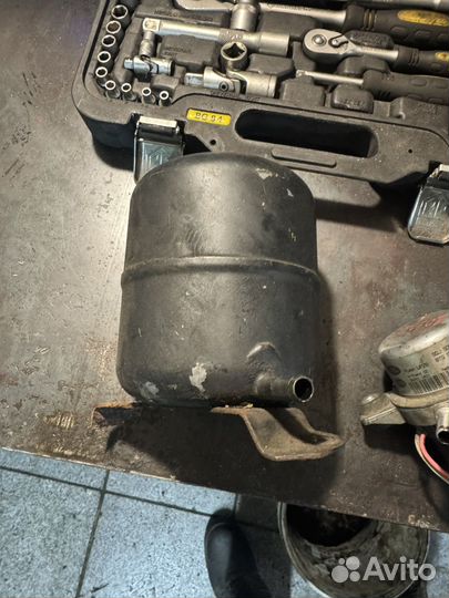 Вакуумный насос с ресивером Land Rover