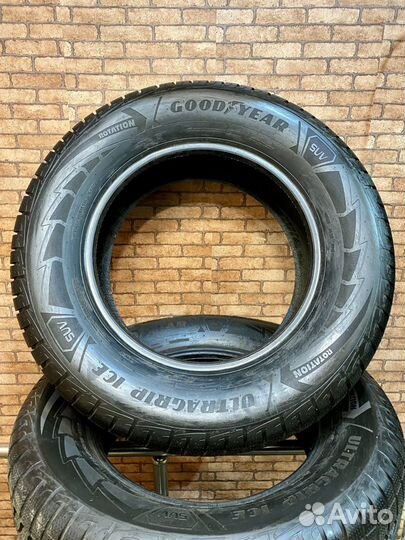 Goodyear UltraGrip Ice 285/60 R18 116T