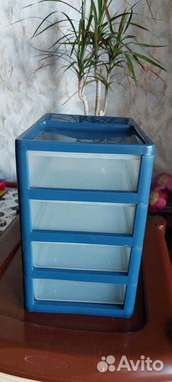 Органайзер с выдвижными ящиками