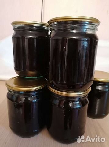 Варенье из сосновых шишек, чёрной смородины