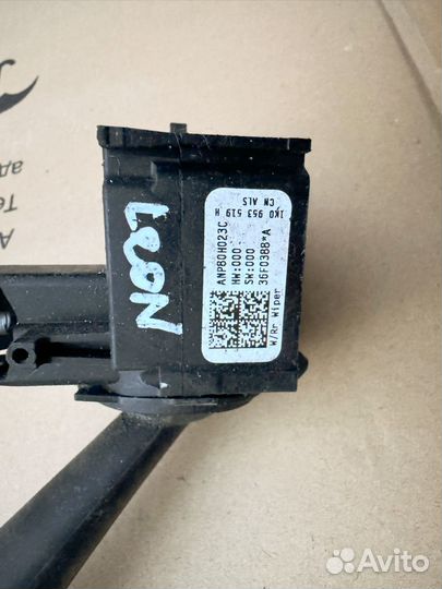 Подрулевой переключатель дворников Leon 2