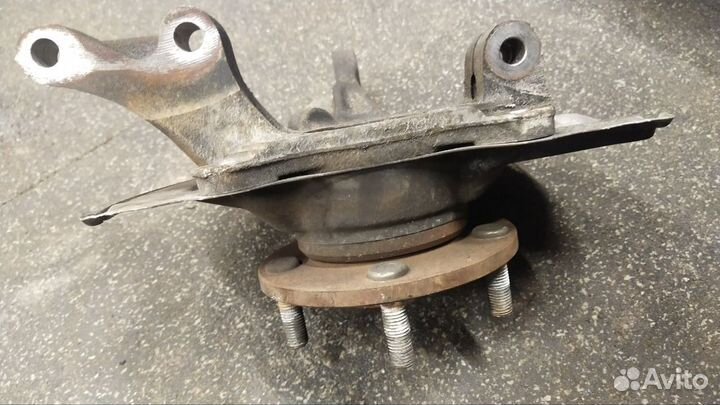 Поворотный кулак ступица Лансер 10 Lancer X