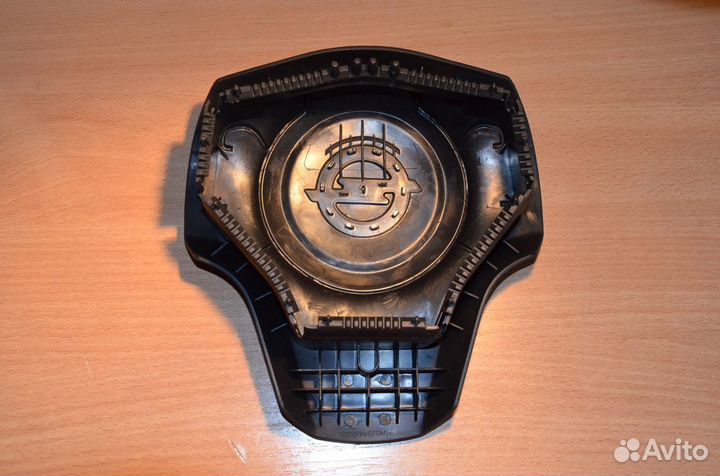 Крышка подушки безопасности Опель Корса Д