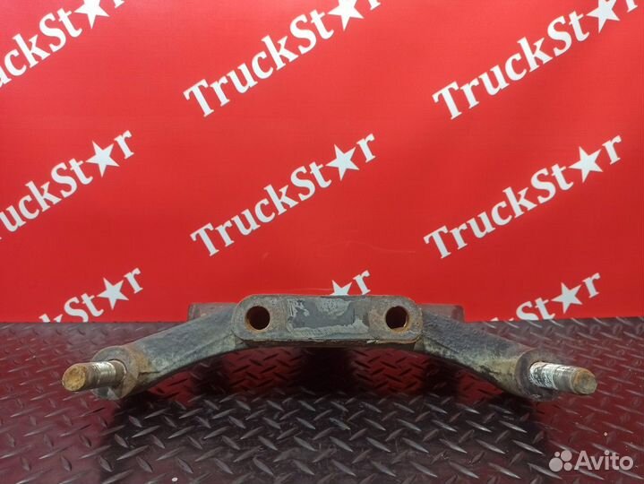 Кронштейн тяги реактивной камаз 5490