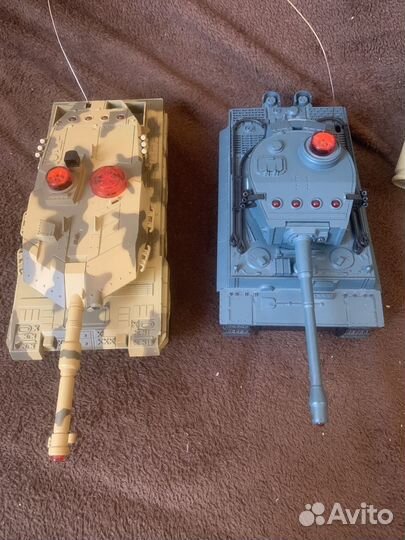 Twins fight tank