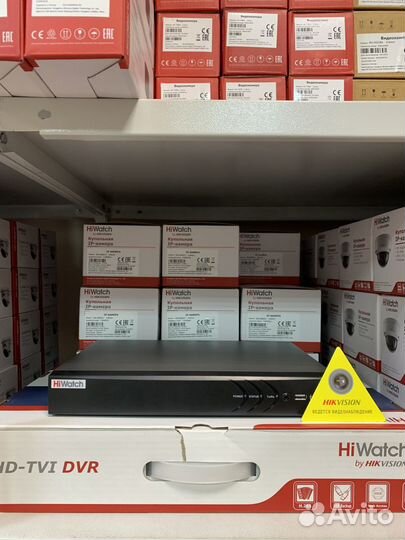 IP видеорегистратор hiwatch DS-N304(B)