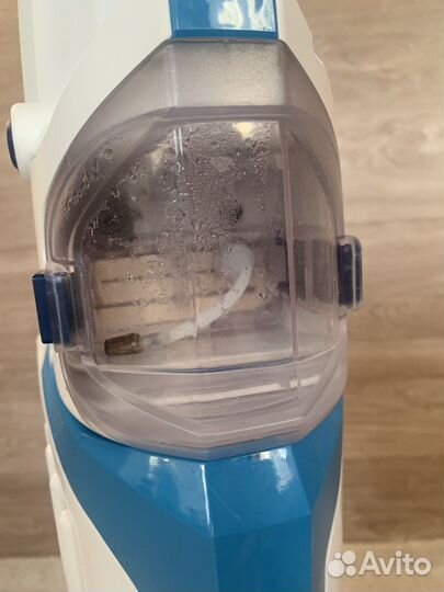 Пылесос вертикальный