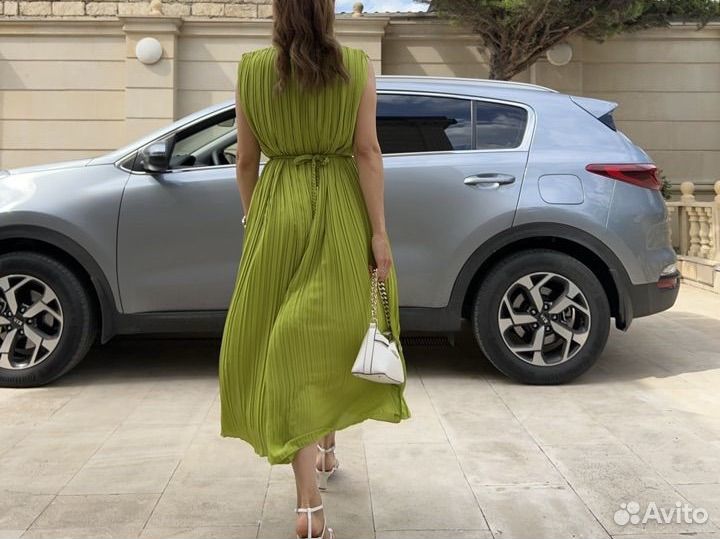 Платье салатовое плиссе