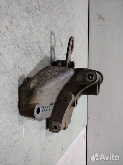 Кронштейн опоры двигателя LADA 2110 2110 1995-2014