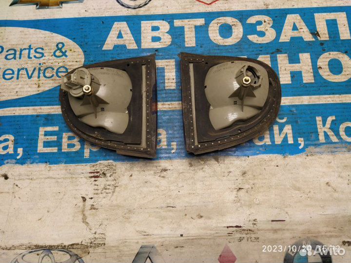 Фонарь Ford Escort 95-00