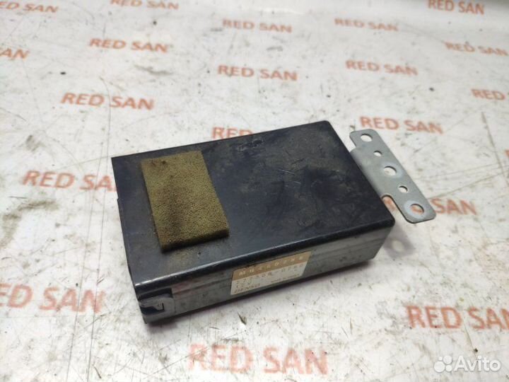 Блок управления климат-контролем Mitsubishi Pajero