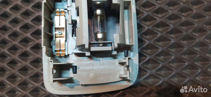 Плафон салона Mitsubishi mn108119zz