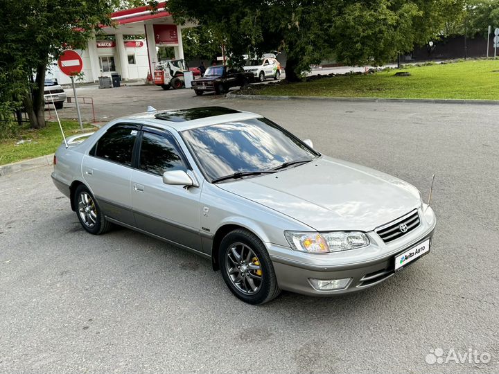 Toyota Camry 2.2 AT, 2001, 297 000 км