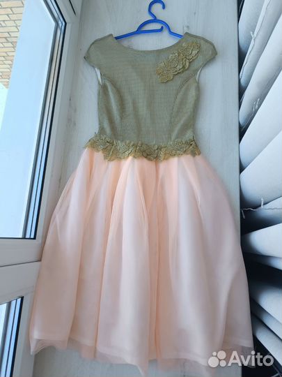 Нарядное платье