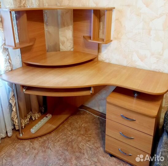 Компьютерный стол бу