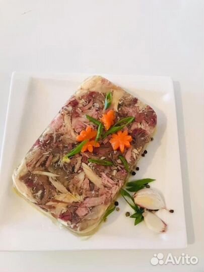 Домашние салаты, закуски и холодец