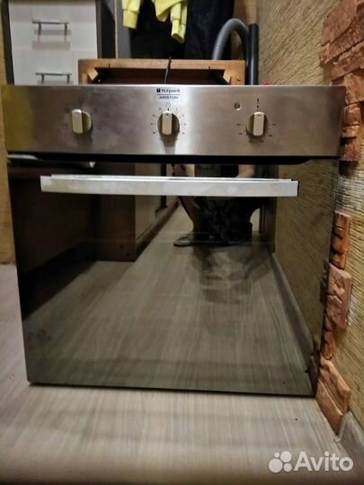 Электро-Духовой шкаф бу Hotpoint-Ariston