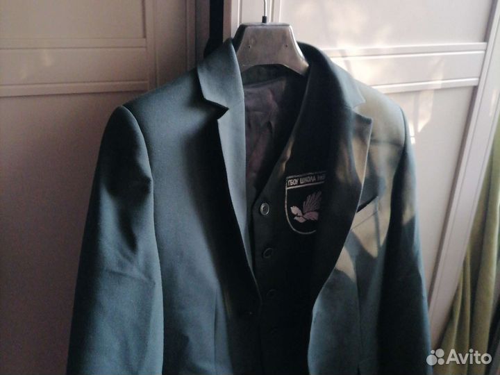 Пиджаки и жилет на мальчика