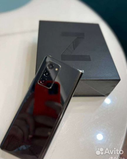 Samsung Galaxy Z Fold2, 12/256 ГБ