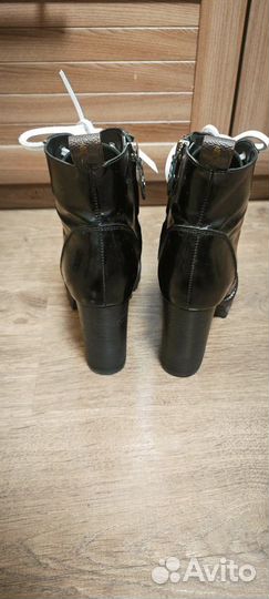 Ботильоны Louis vuitton 38 размер. оригинал
