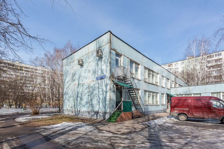 Продам здание, 1911.9 м²