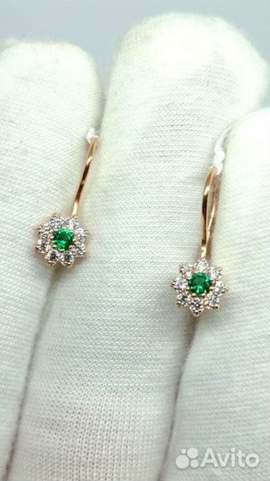 Золотые серьги с камнем