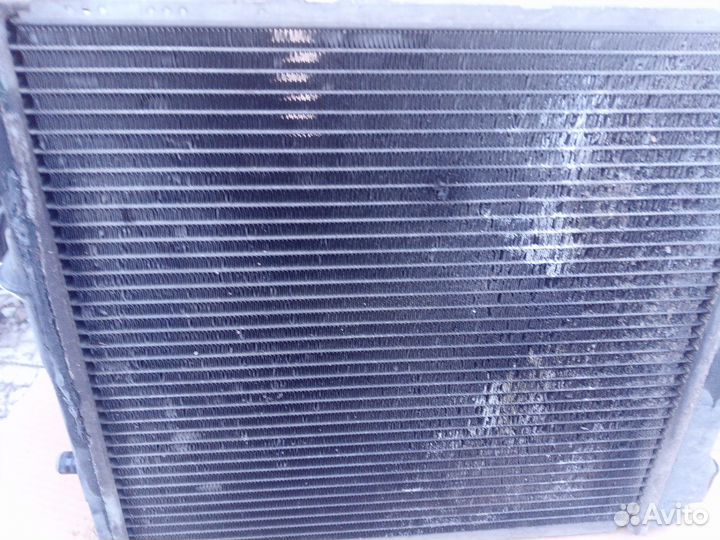 Радиатор охлаждения Сузуки ignis