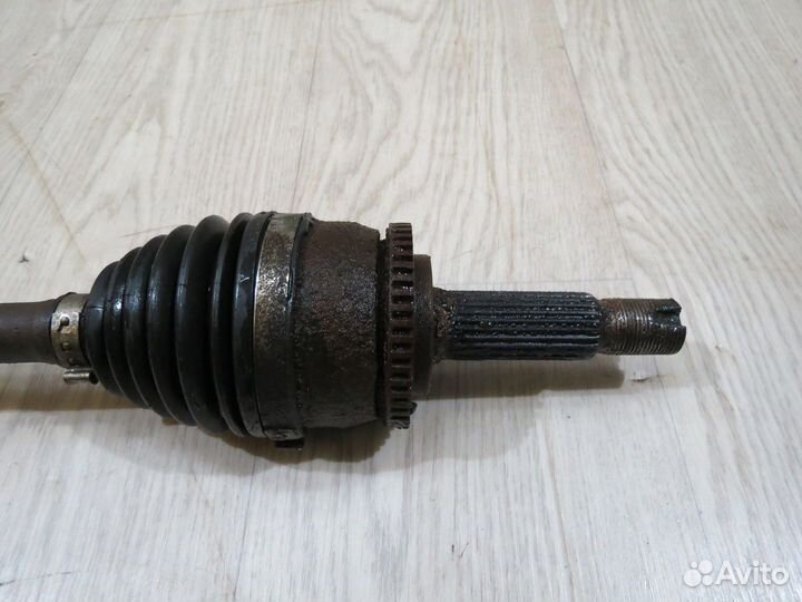 Привод передний левый Kia Rio 3