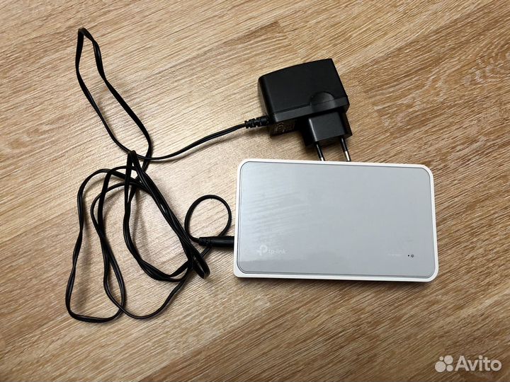 Коммутатор D-Link-1005C