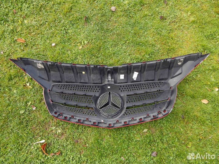 Решетка радиатора Mercedes-Benz Citan W145