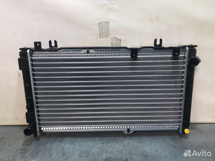 Радиатор охлождения LADA Granta