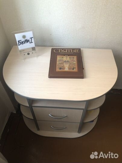 Тумба под тв с ящиками