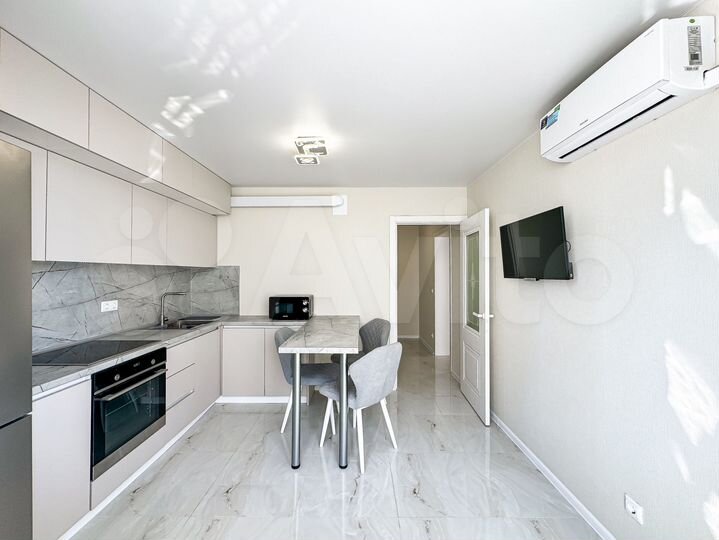 2-к. квартира, 64 м², 7/16 эт.