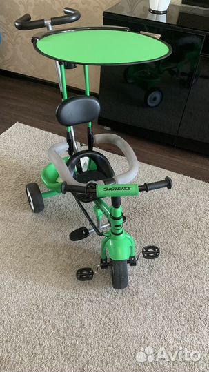 Детский велосипед с ручкой