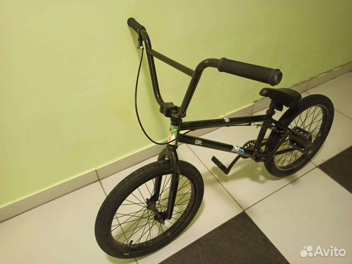 Трюковой велосипед BMX