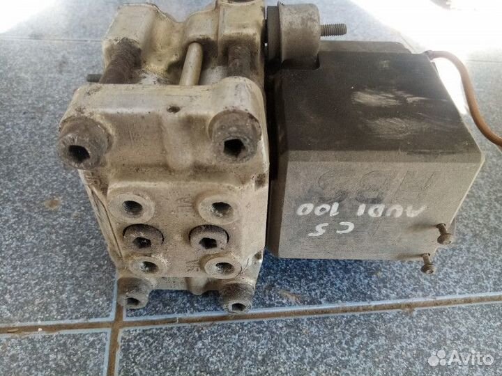 Блок ABS Audi 100 4 (C4)