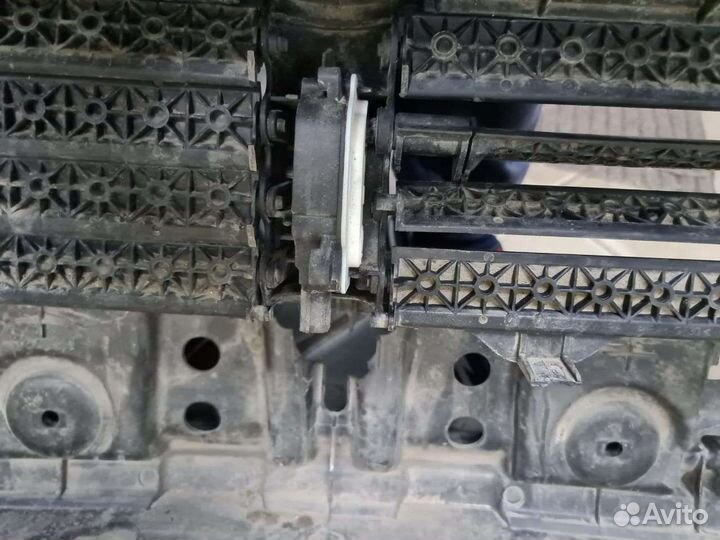 Диффузор радиатора Ford Kuga 2