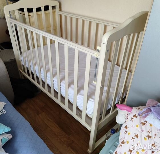 Детская кроватка