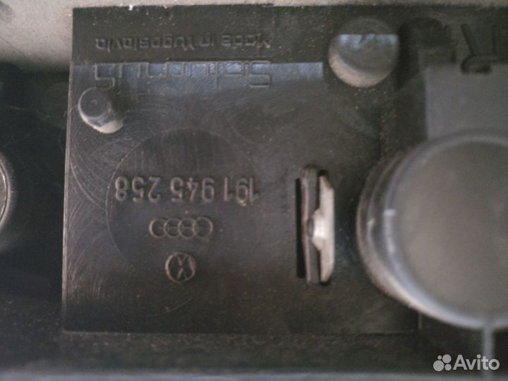 Volkswagen Golf 2 Фонарь Правый 16652