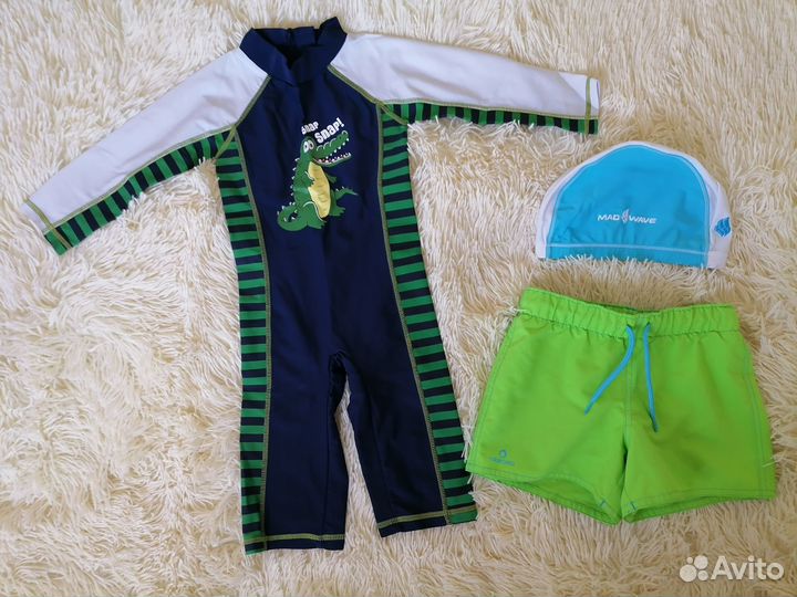 Комбинезон купальный, шорты и шапочка 98р