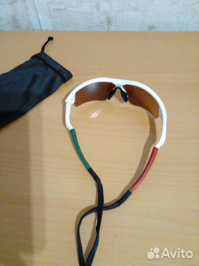 Солнцезащитные очки мужские