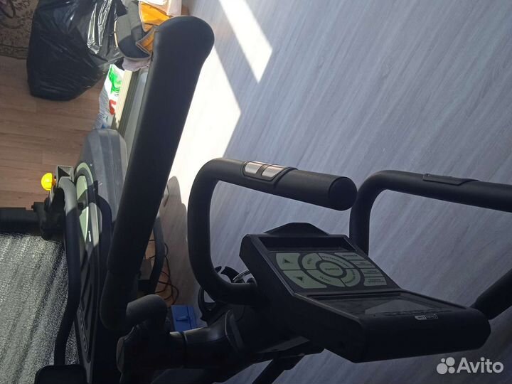 Эллиптический тренажер torneo премиум с 710