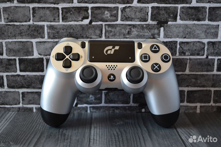 Геймпад PS4 Gran Turismo Sport Limited Edition